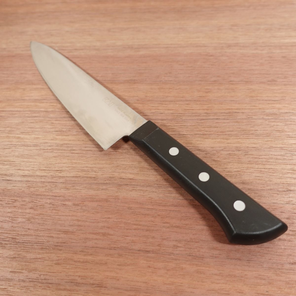 Seki Magoroku Gyuto Knife, Sharpened, Wakatake, All-Purpose Knife, Stainless Steel, Thin Profile, 180mm