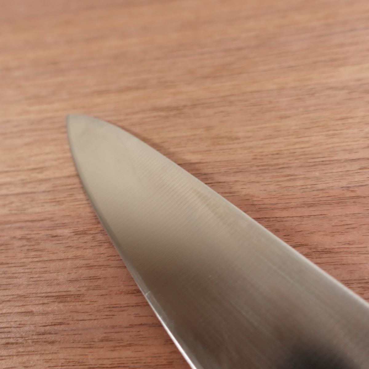 Seki Magoroku Gyuto Knife, Sharpened, Wakatake, All-Purpose Knife, Stainless Steel, Thin Profile, 180mm