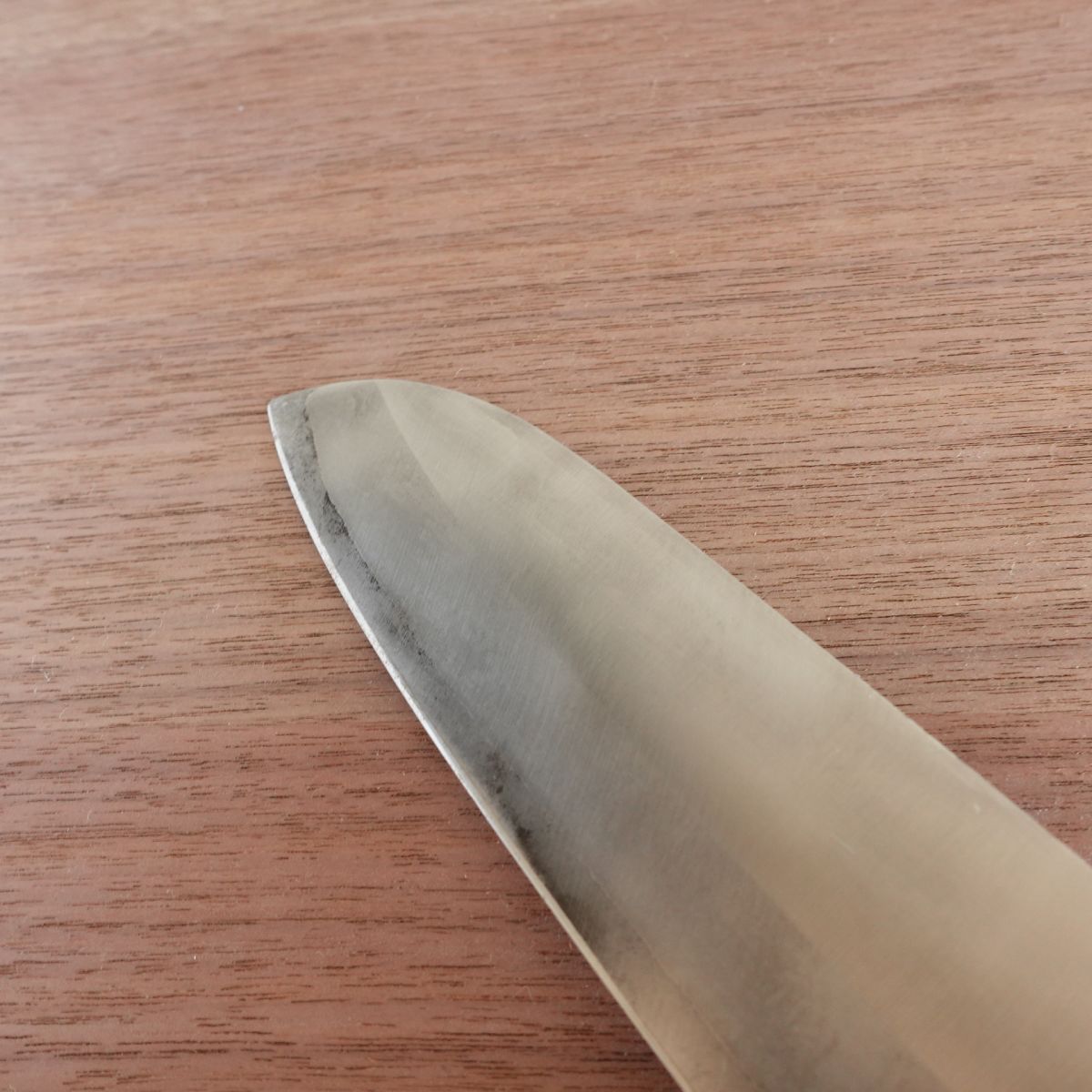 Soshu-den Santoku Knife, Sharpened, All-Purpose Knife, Double-Edged, Hon-Warikomi, 170mm