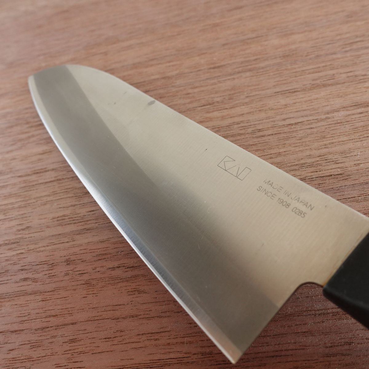 Seki Magoroku Santoku Knife, Sharpened, Moegi Series, All-Purpose Knife, KAI, 170mm
