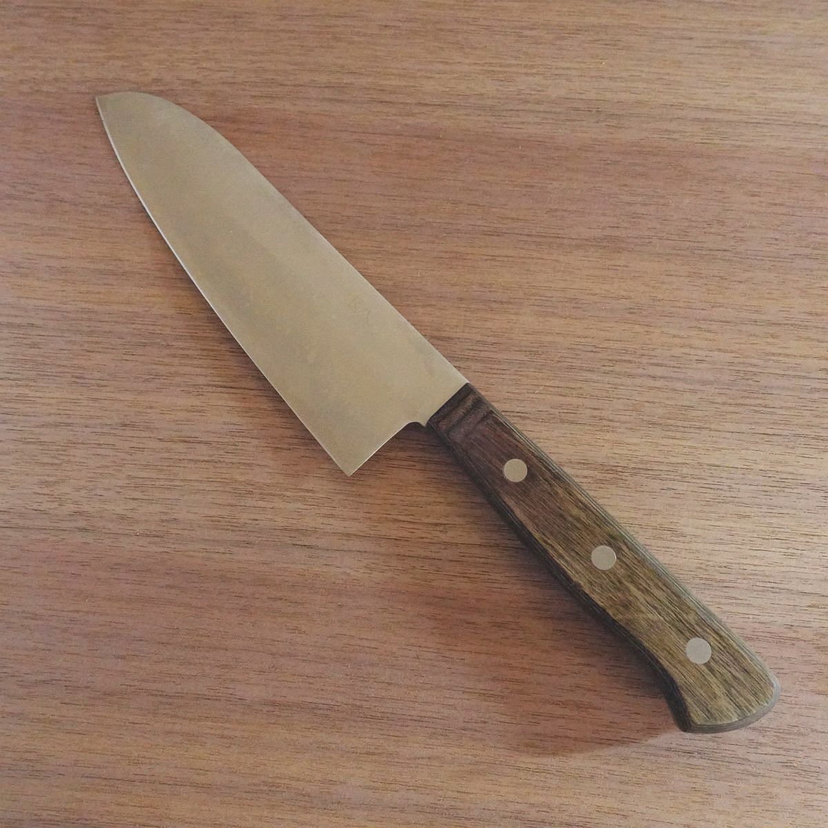 Seki Magoroku Santoku Knife, Sharpened, Momoyama Series, All-Purpose Knife, Stainless Steel, 165mm
