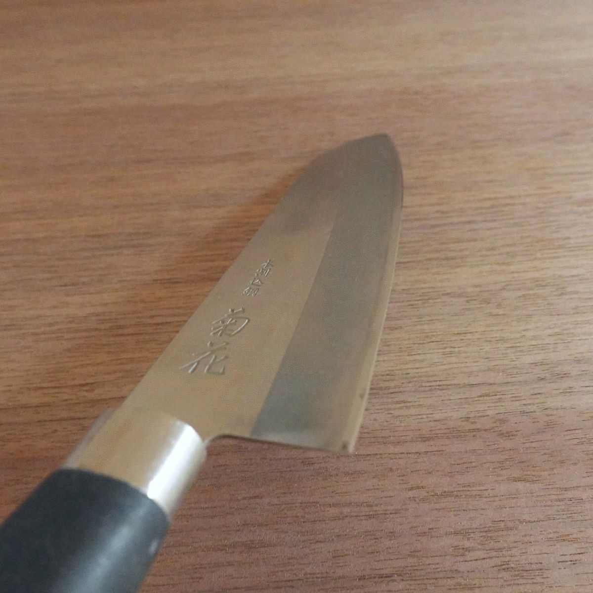 Kikka Santoku Knife, Sharpened, All-Purpose Knife, Hon-Warikomi Steel, KAI, 165mm