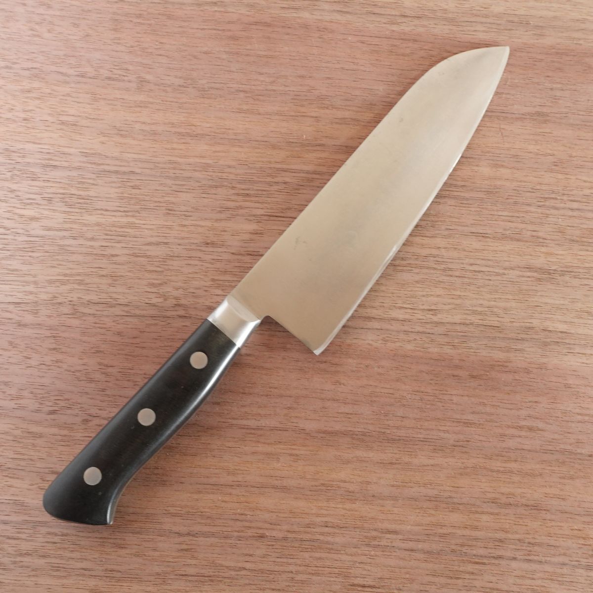 G-Sakai Santoku Knife, Sharpened, ATS-55 Stainless Steel, Samurai Logo, Handmade, 180mm
