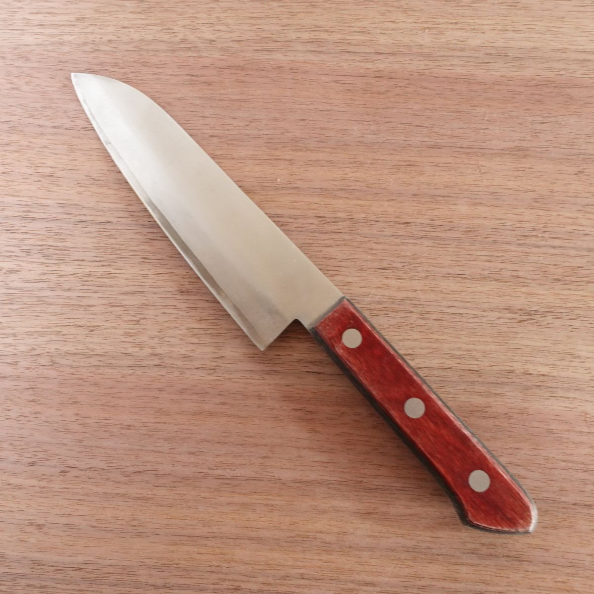 Poramu Santoku Knife, Sharpened, Special Aogami Steel, Warikomi, Brown Handle, 165mm