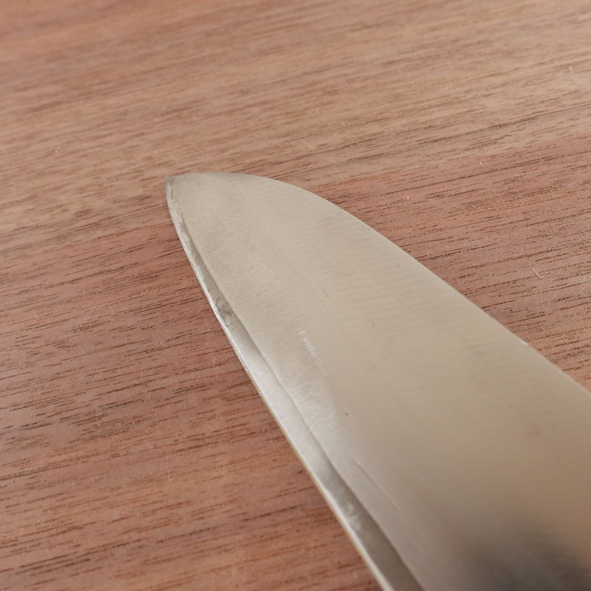 Poramu Santoku Knife, Sharpened, Special Aogami Steel, Warikomi, Brown Handle, 165mm
