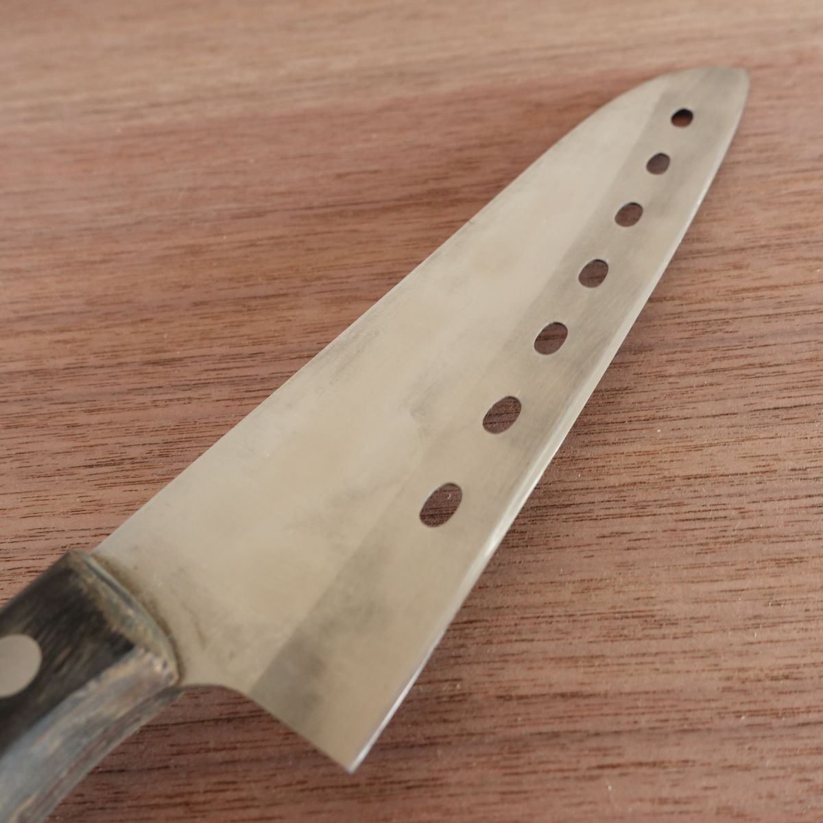 TS Madam Santoku Knife, Sharpened, Molybdenum Steel, Perforated Stainless Steel, 170mm