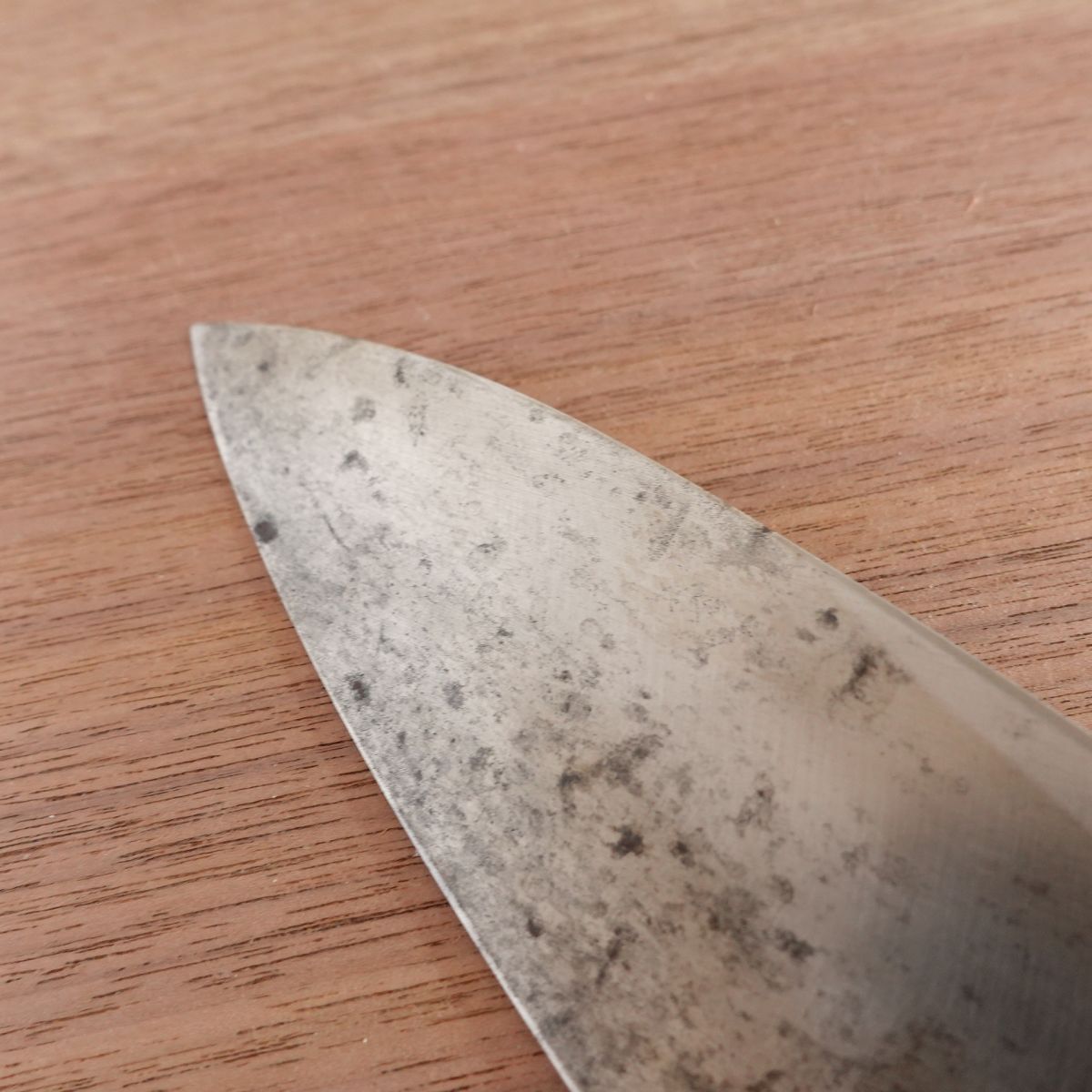 Sakai Shigemitsu Deba Knife, Sharpened, Water Buffalo Handle, Premium Grade, 170mm