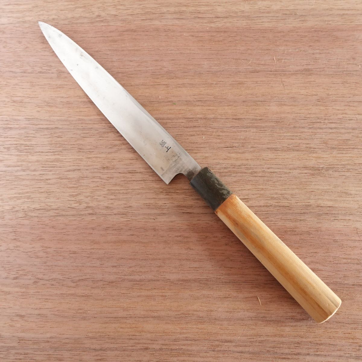 Sakai Tomokuni Yanagiba Knife, Sharpened, Water Buffalo Handle, Premium Sashimi Knife, 180mm