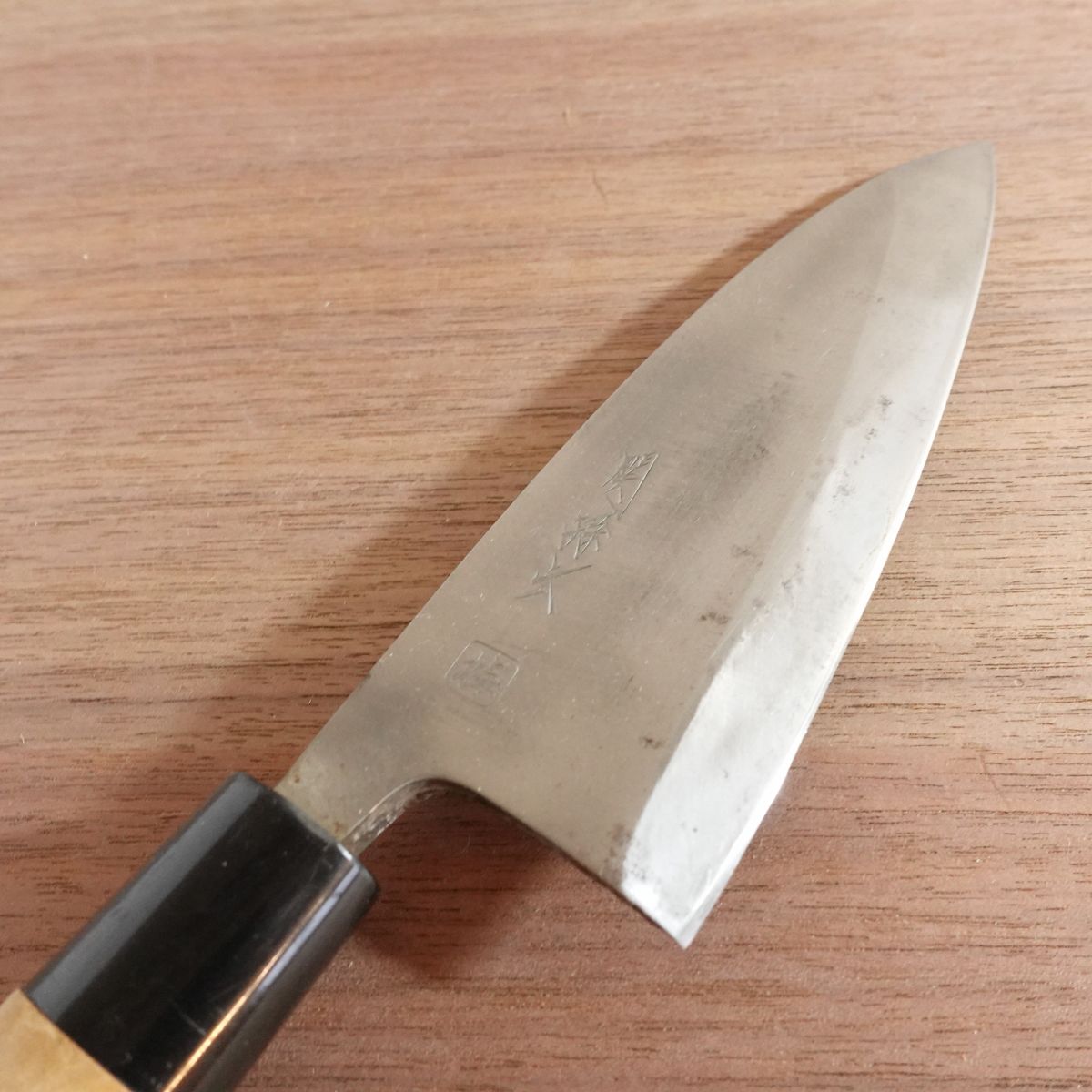 Sekimagoroku Deba Knife, Sharpened, Ume, Carbon Steel, Single Bevel, 155mm