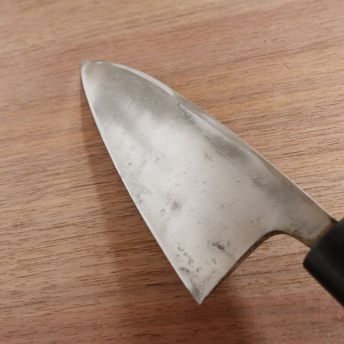 Sekimagoroku Deba Knife, Sharpened, Ume, Carbon Steel, Single Bevel, 155mm
