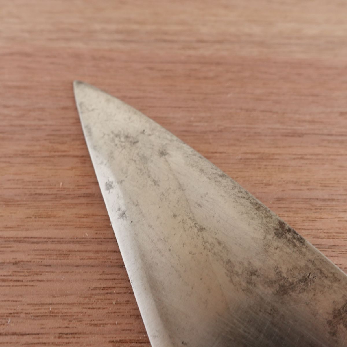 Deba Knife, Sharpened, Hagane, Single-Edged, Handle Crack, No Marking, 195mm