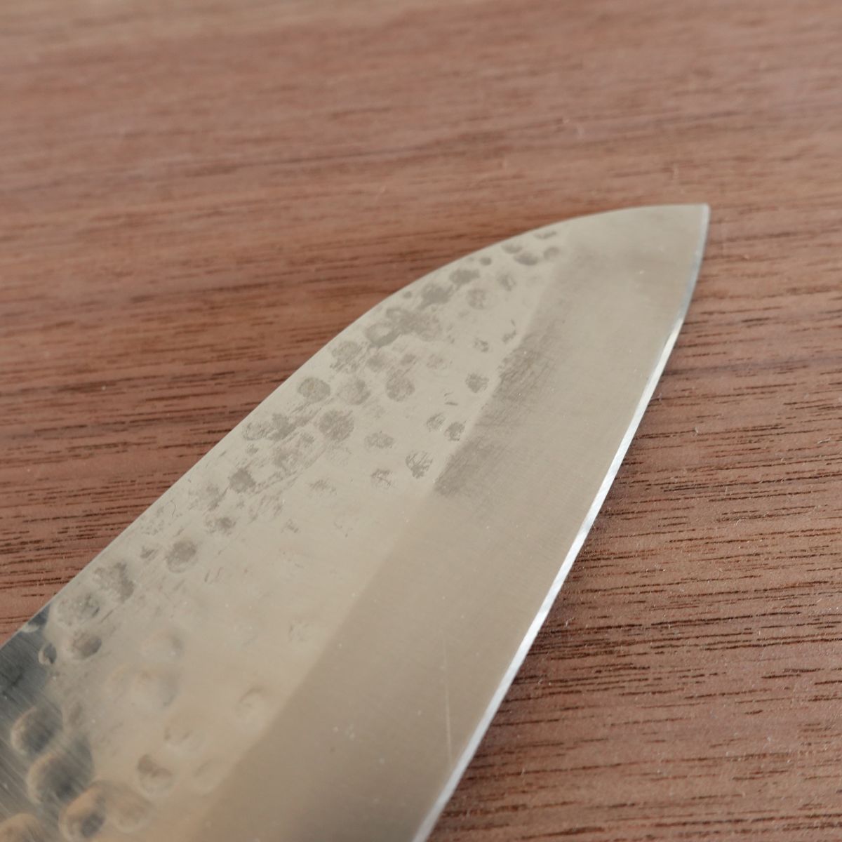 Akari Santoku Knife, Sharpened, All-Purpose Knife, Stainless Steel, Tsuchime Finish, 170mm