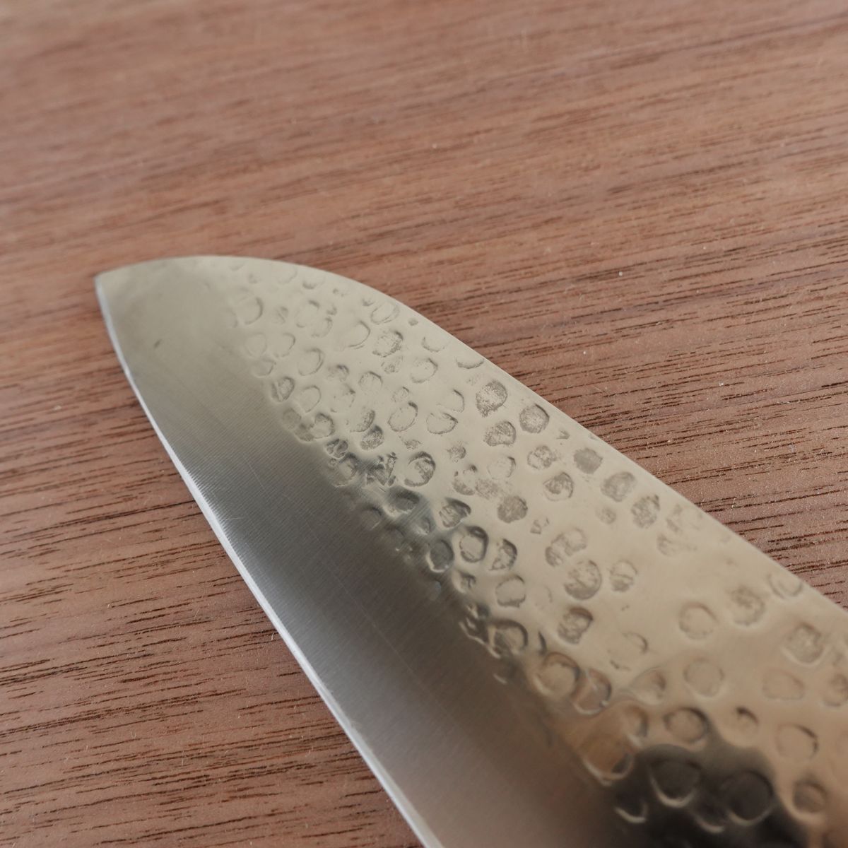 Akari Santoku Knife, Sharpened, All-Purpose Knife, Stainless Steel, Tsuchime Finish, 170mm