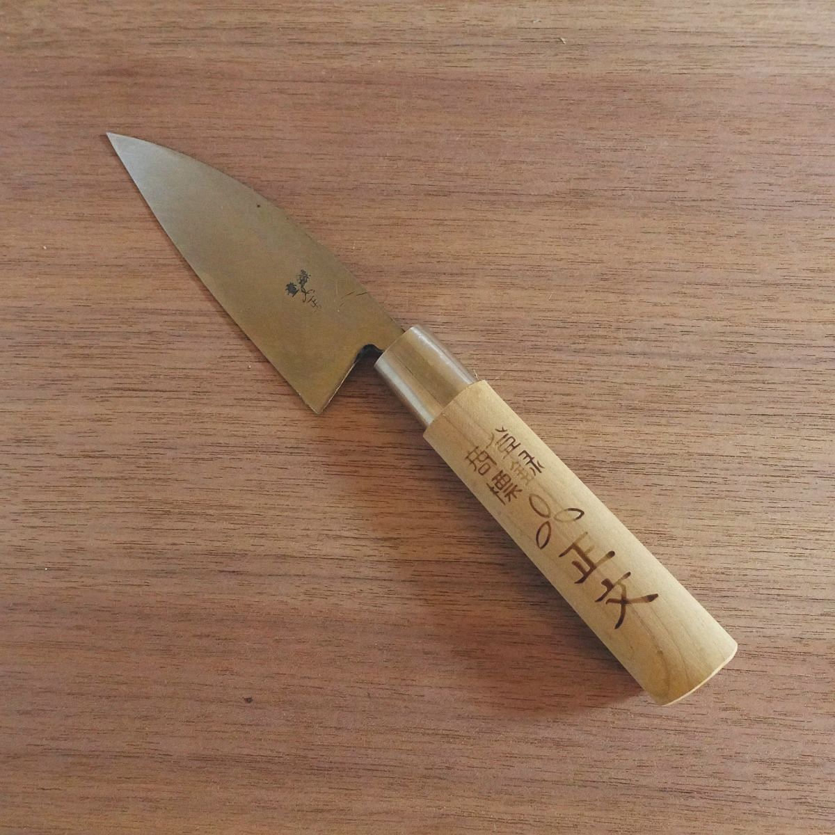 Masafumi Ko-Deba Messer, geschärft, Kurouchi-Finish, Aji-Messer, einseitig geschliffen, 105mm