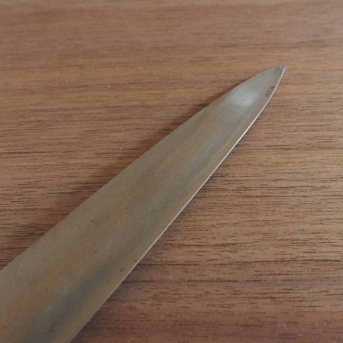 Suishin Yanagiba Knife, Sharpened, White Water Buffalo Handle, Sashimi Knife, Yasuki Steel, 215mm
