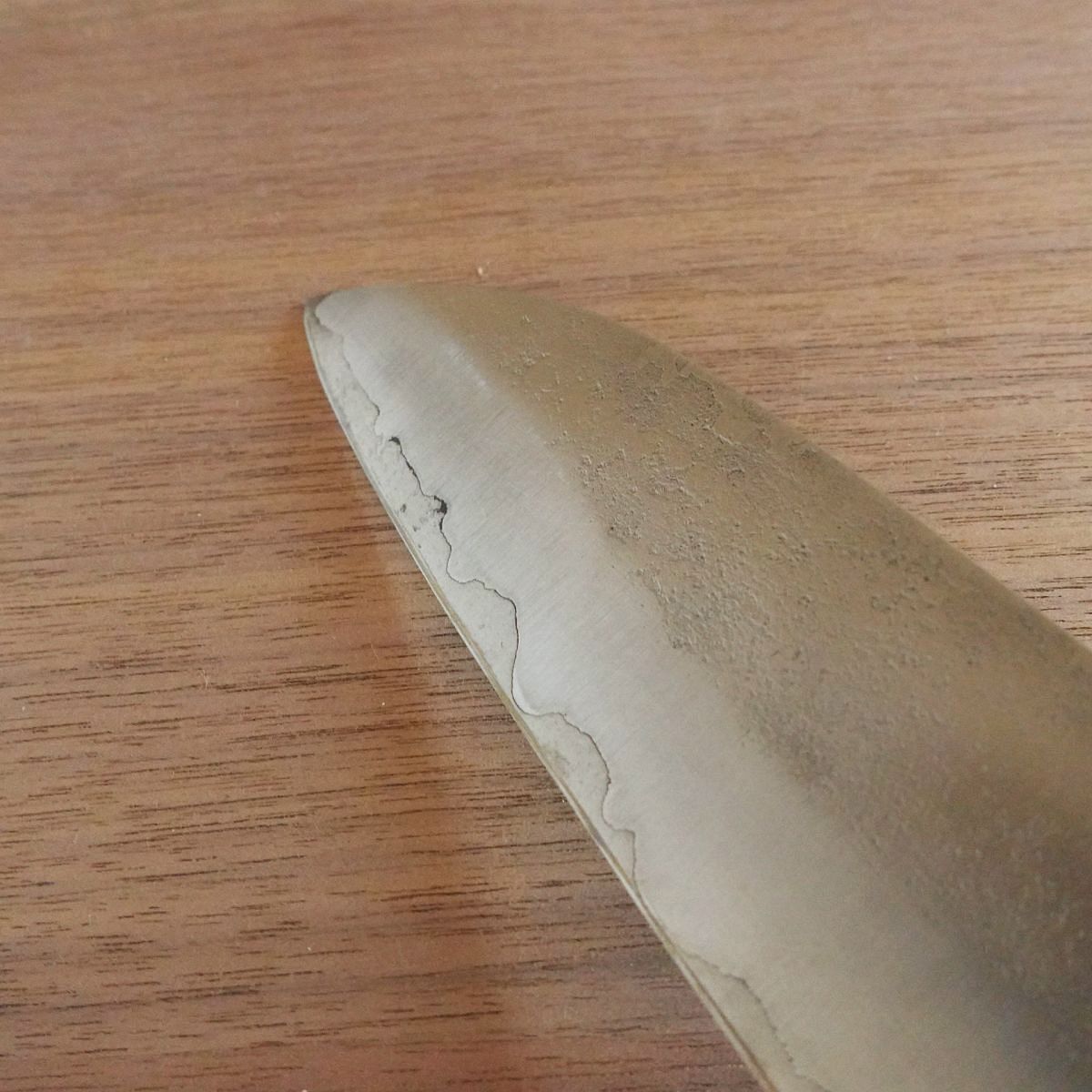 Hagakure Santoku Knife, Sharpened, Nashiji Finish, All-Purpose Knife, Dewa Steel, Hon-Warikomi, 165mm