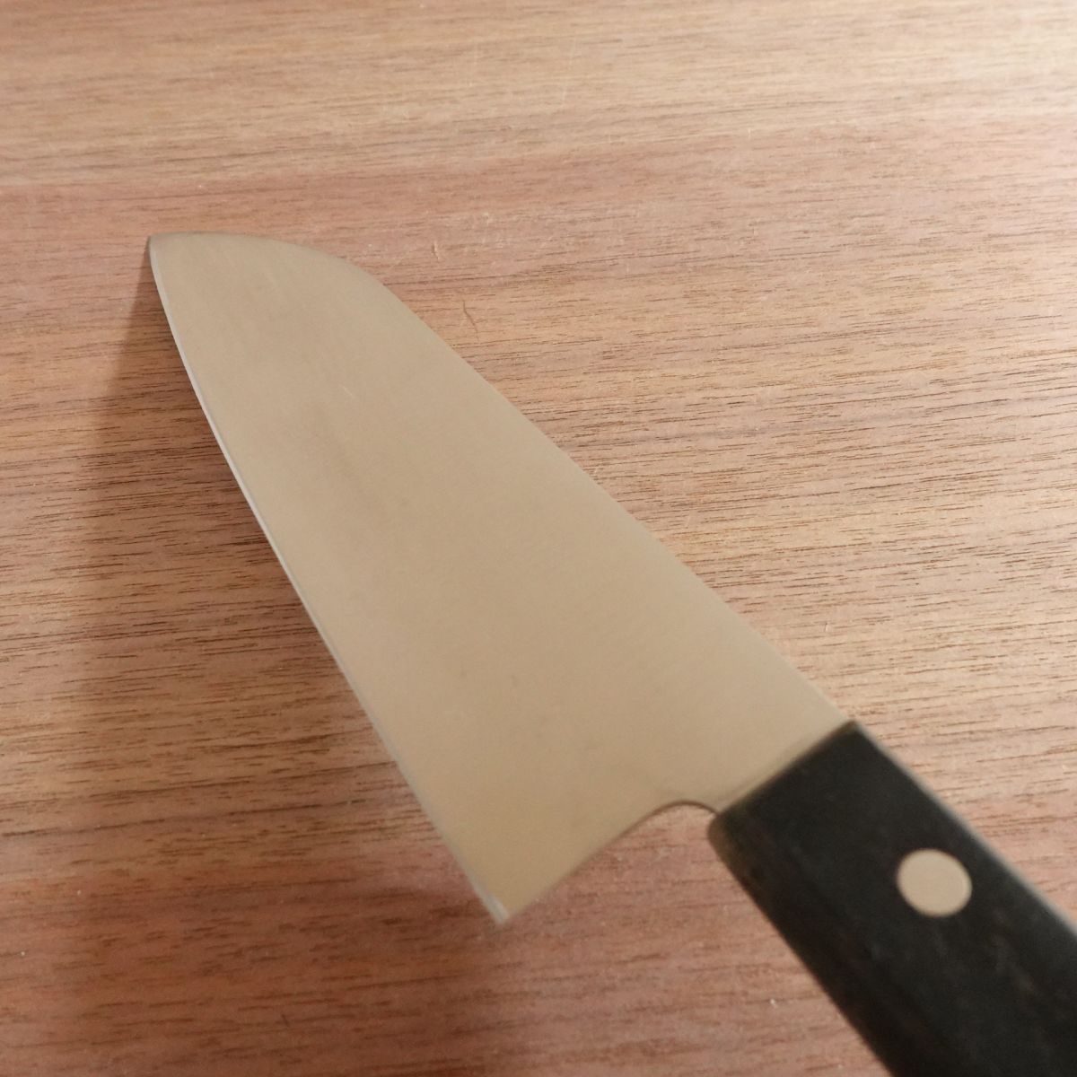 Glestain Santoku Knife, Sharpened, All-Purpose Knife, Dimpled, Slightly Single Bevel, Lightly Used, 170mm