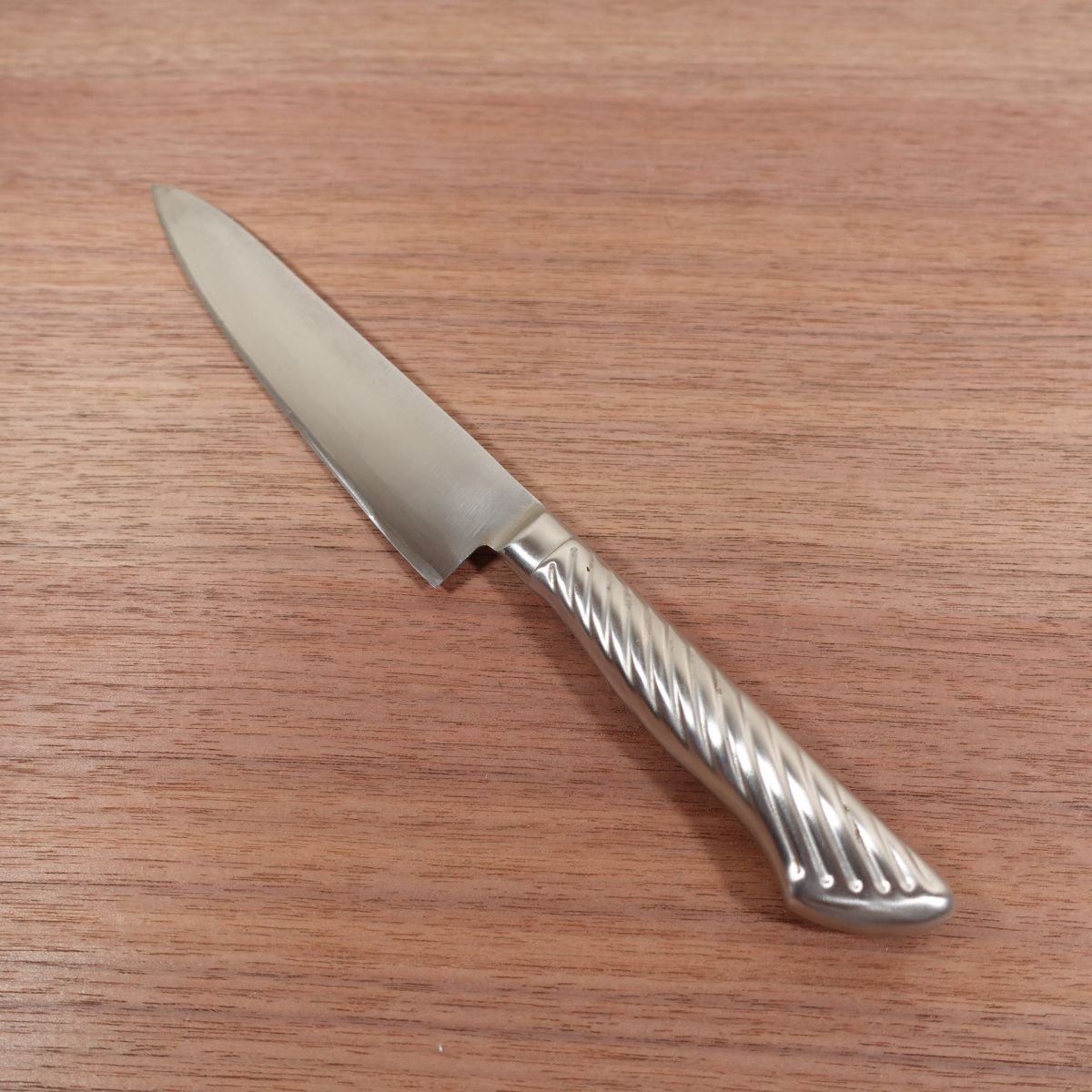 Couteau Petty Tupperware, aiguisé, Damas, couteau à fruits, tout en acier inoxydable, fabriqué au Japon, 145 mm