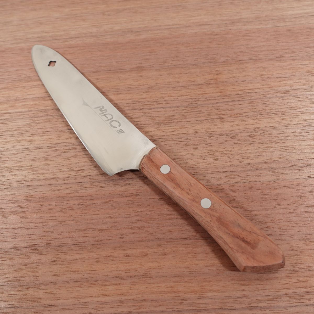 MAC III Santoku Knife, Sharpened, All-Purpose Knife, Stainless Steel, Maku, Handle Gouge, 170mm