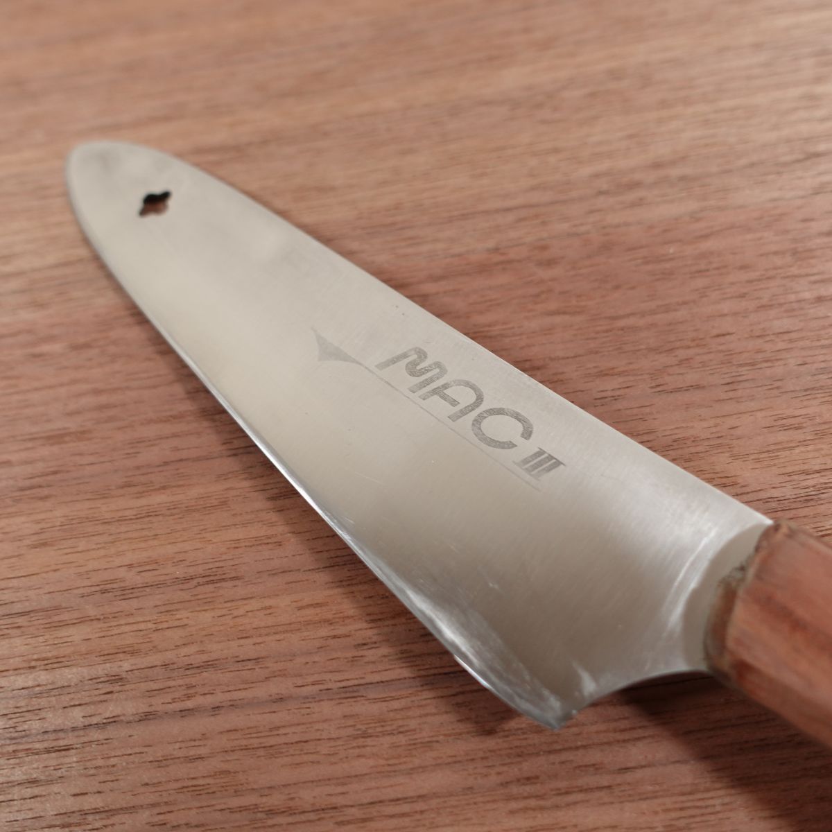 MAC III Santoku Knife, Sharpened, All-Purpose Knife, Stainless Steel, Maku, Handle Gouge, 170mm
