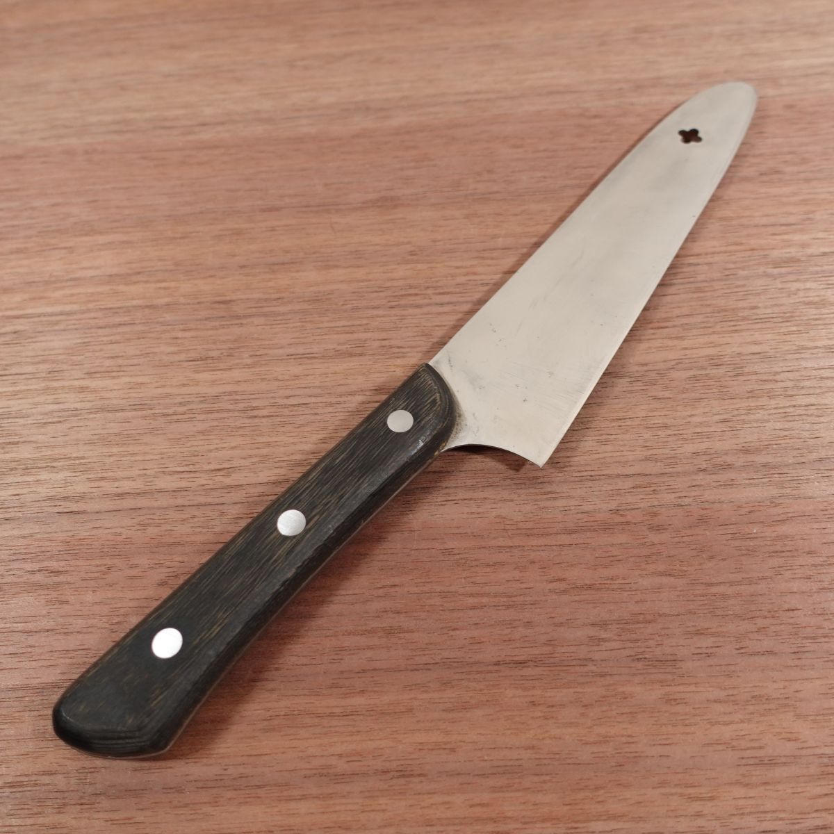 MAC Santoku Knife, Sharpened, Molybdenum Stainless Steel, All-Purpose Knife, Maku, 170mm