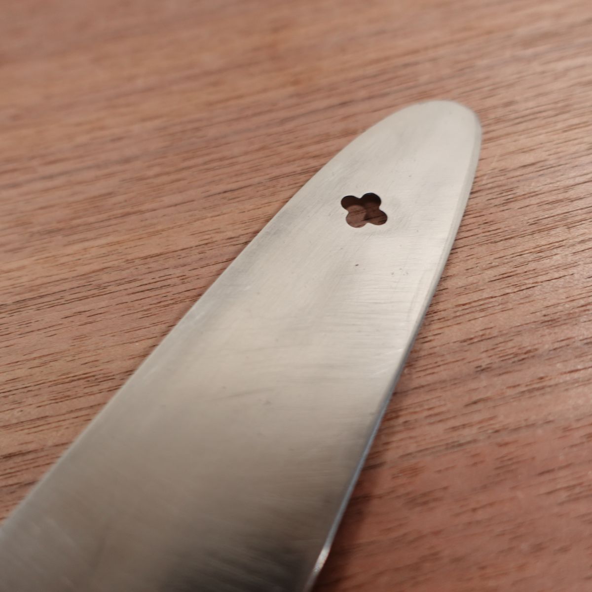 MAC Santoku Knife, Sharpened, Molybdenum Stainless Steel, All-Purpose Knife, Maku, 170mm