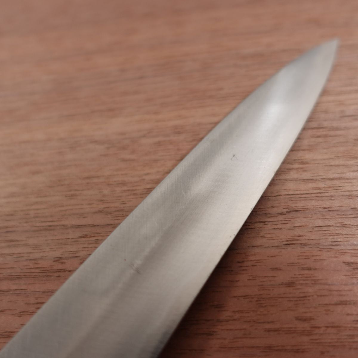 Sakai Toji Yanagiba Knife, Sharpened, Iwakuni, White Water Buffalo Handle, Sashimi Knife, Nearly Unused, Wooden Sheath Included, 240mm