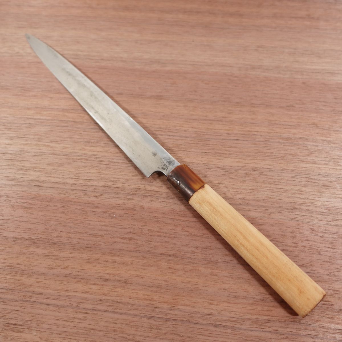 Sakai Kikumori Yanagiba Knife, Sharpened, White Water Buffalo Handle, Premium, Sashimi Knife, Well Maintained, 255mm