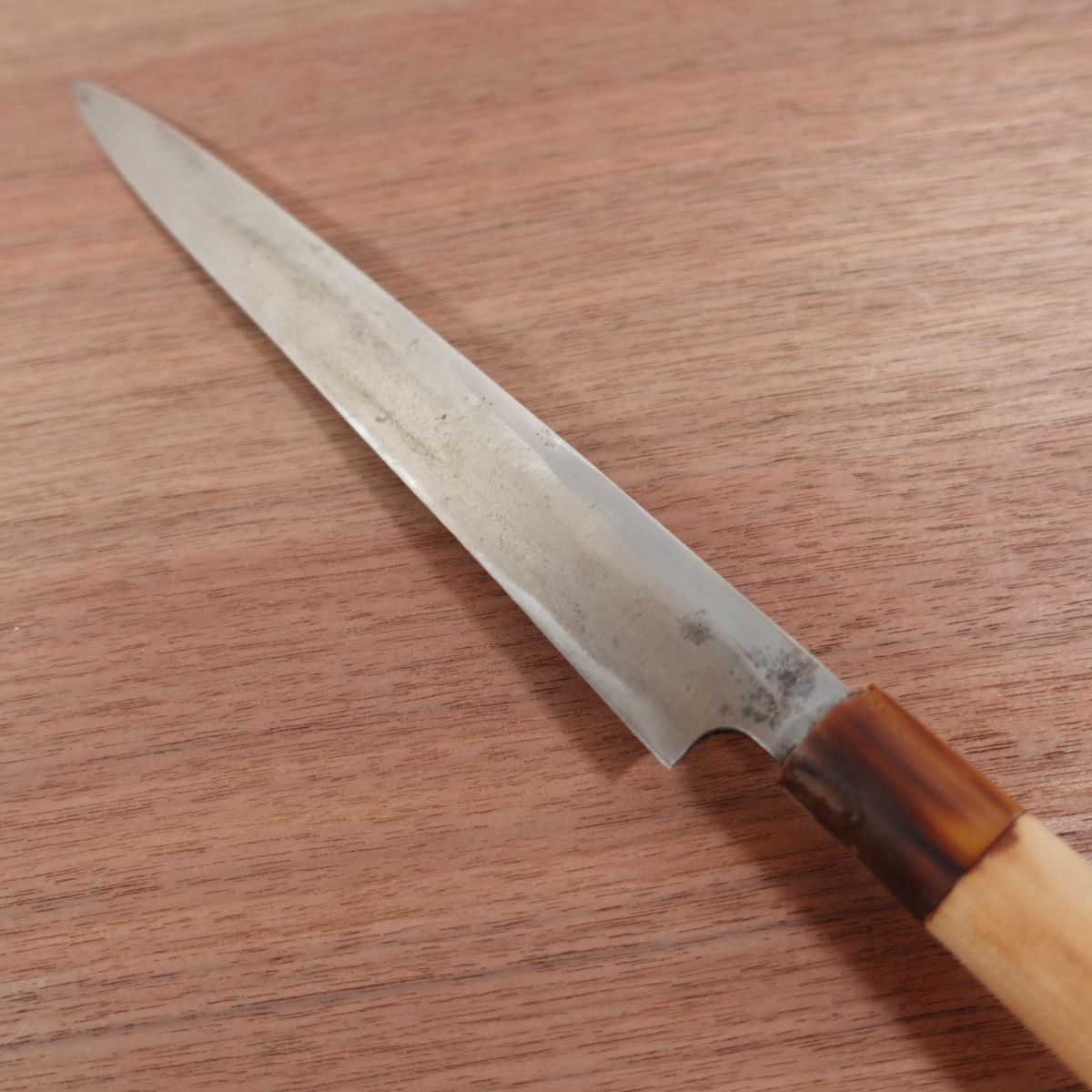 Sakai Kikumori Yanagiba Knife, Sharpened, White Water Buffalo Handle, Premium, Sashimi Knife, Well Maintained, 255mm