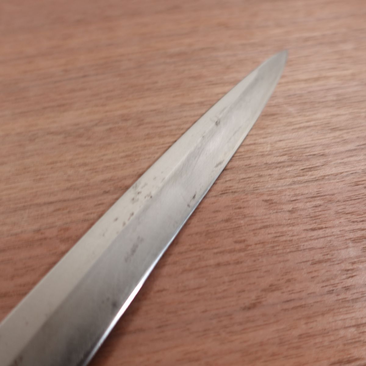 Sakai Kikumori Yanagiba Knife, Sharpened, White Water Buffalo Handle, Premium, Sashimi Knife, Well Maintained, 255mm