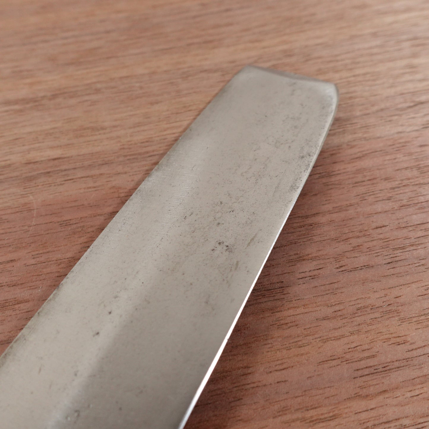 Sakai Soichi Usuba Knife, Sharpened, Single Bevel, Nakiri, Small Crack in Handle, 180mm