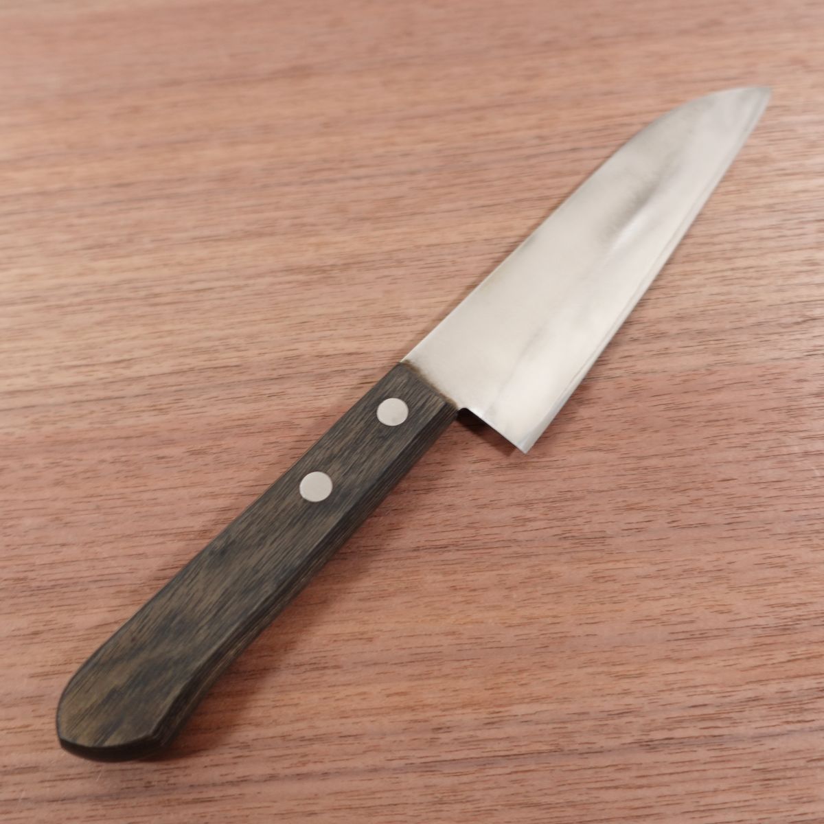 Kanetatsu Ko-Santoku Knife, Sharpened, Laminated Steel, All-Purpose Knife, Wide Petty, 135mm