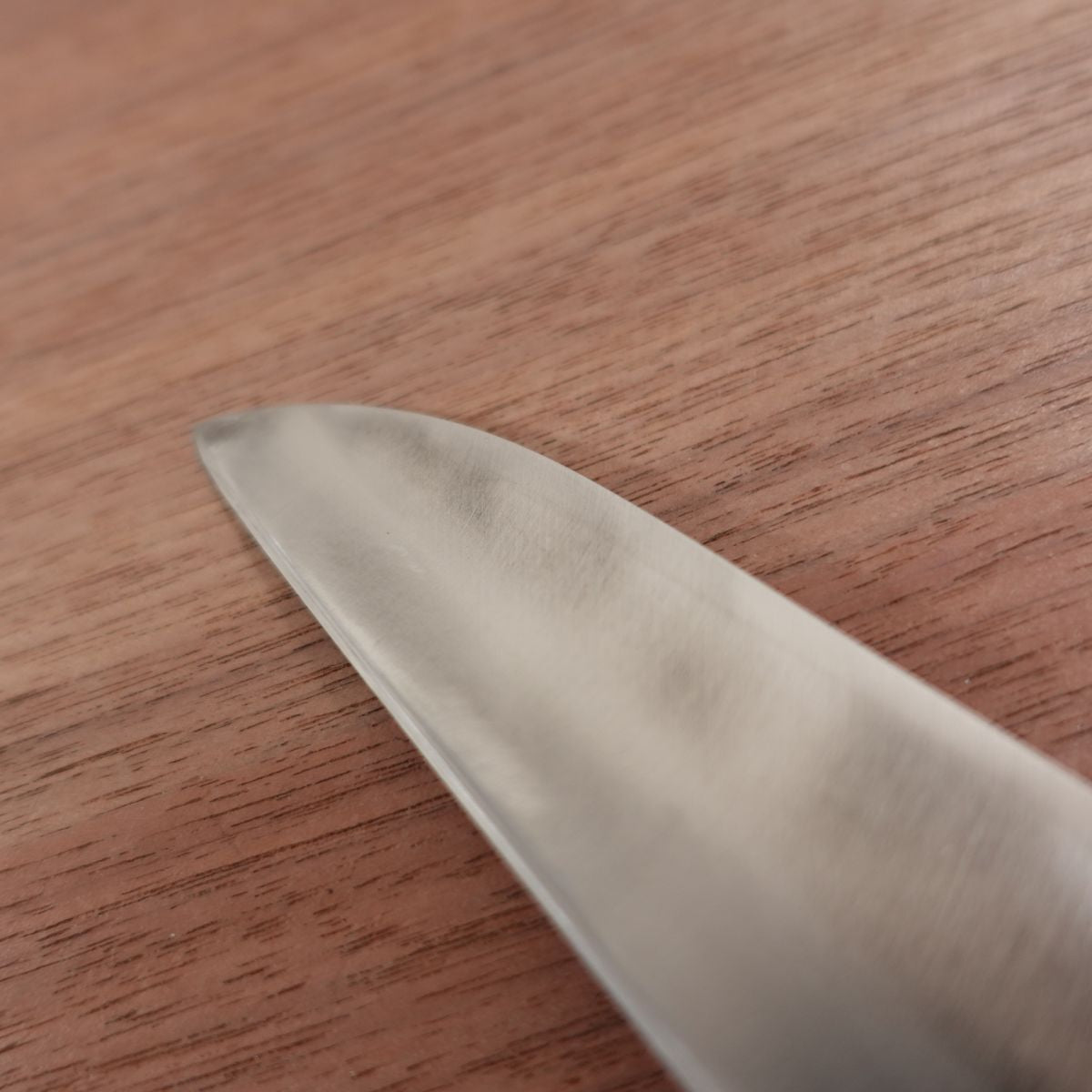 Kanetatsu Ko-Santoku Knife, Sharpened, Laminated Steel, All-Purpose Knife, Wide Petty, 135mm