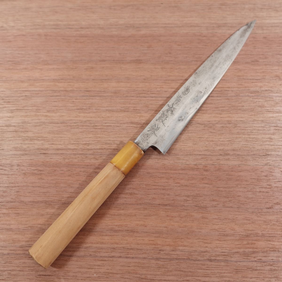 Sakai Kikuhide Yanagiba Knife, Sharpened, Kikuhide Hon-Tanren, White Water Buffalo Handle, Sashimi Knife, Stored Item, 210mm
