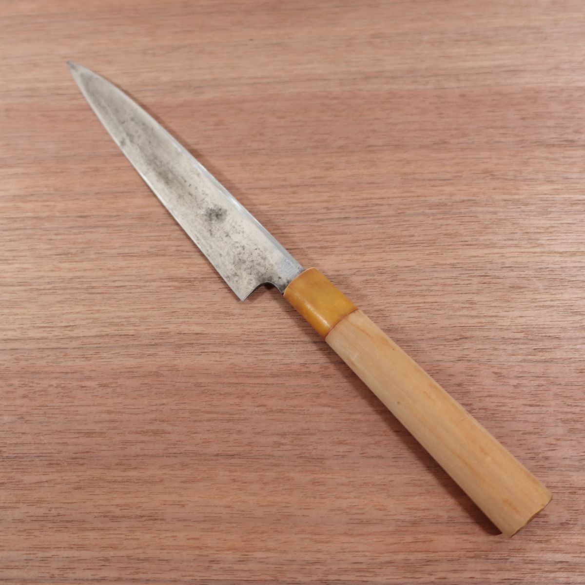Sakai Kikuhide Yanagiba Knife, Sharpened, Kikuhide Hon-Tanren, White Water Buffalo Handle, Sashimi Knife, Stored Item, 210mm