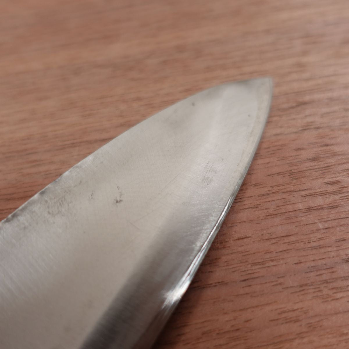 Sakai Masashige Deba Knife, Sharpened, Lightly Used, Sticker Attached, Spine Scratches, Small Handle Crack, 150mm