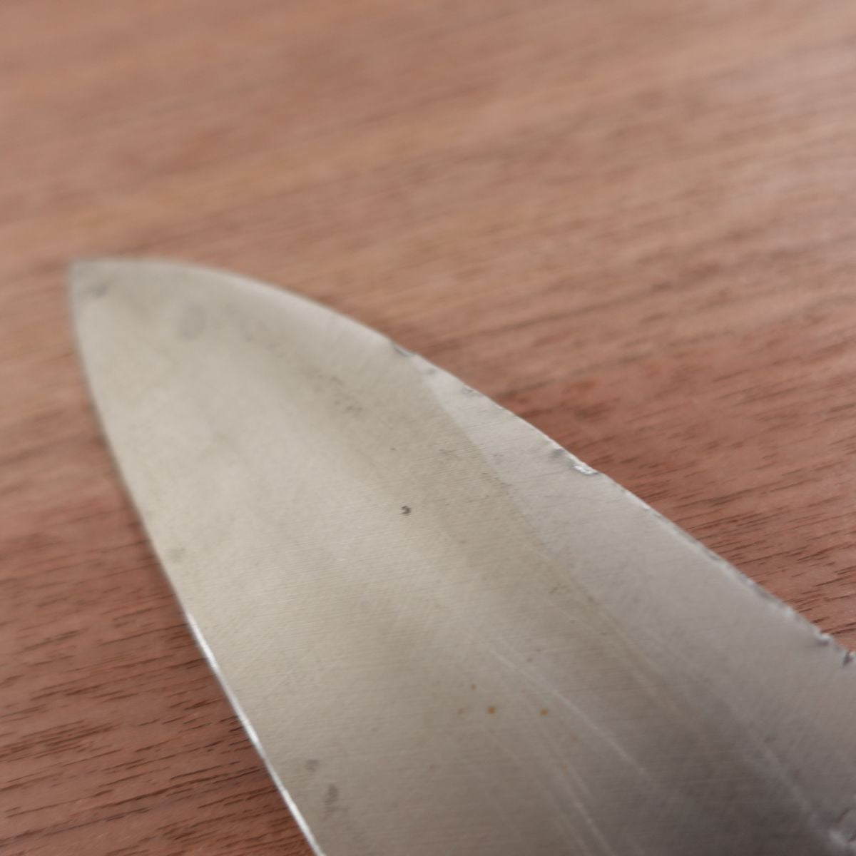 Sakai Masashige Deba Knife, Sharpened, Lightly Used, Sticker Attached, Spine Scratches, Small Handle Crack, 150mm