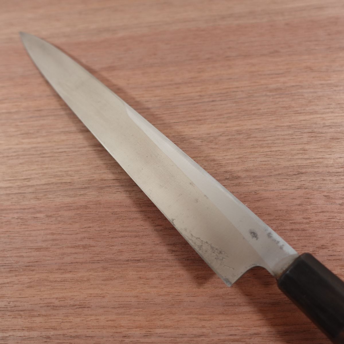 Minamoto Izumimasa Yanagiba Knife, Sharpened, Octagonal Water Buffalo Handle, Sashimi Knife, Carbon Steel, 300mm
