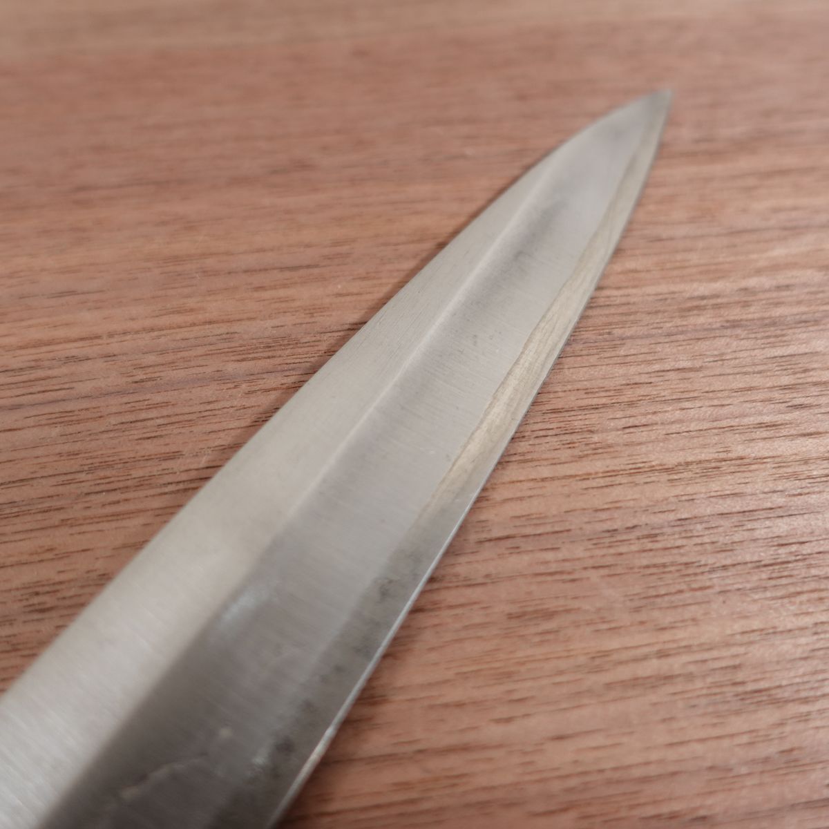 Minamoto Izumimasa Yanagiba Knife, Sharpened, Octagonal Water Buffalo Handle, Sashimi Knife, Carbon Steel, 300mm