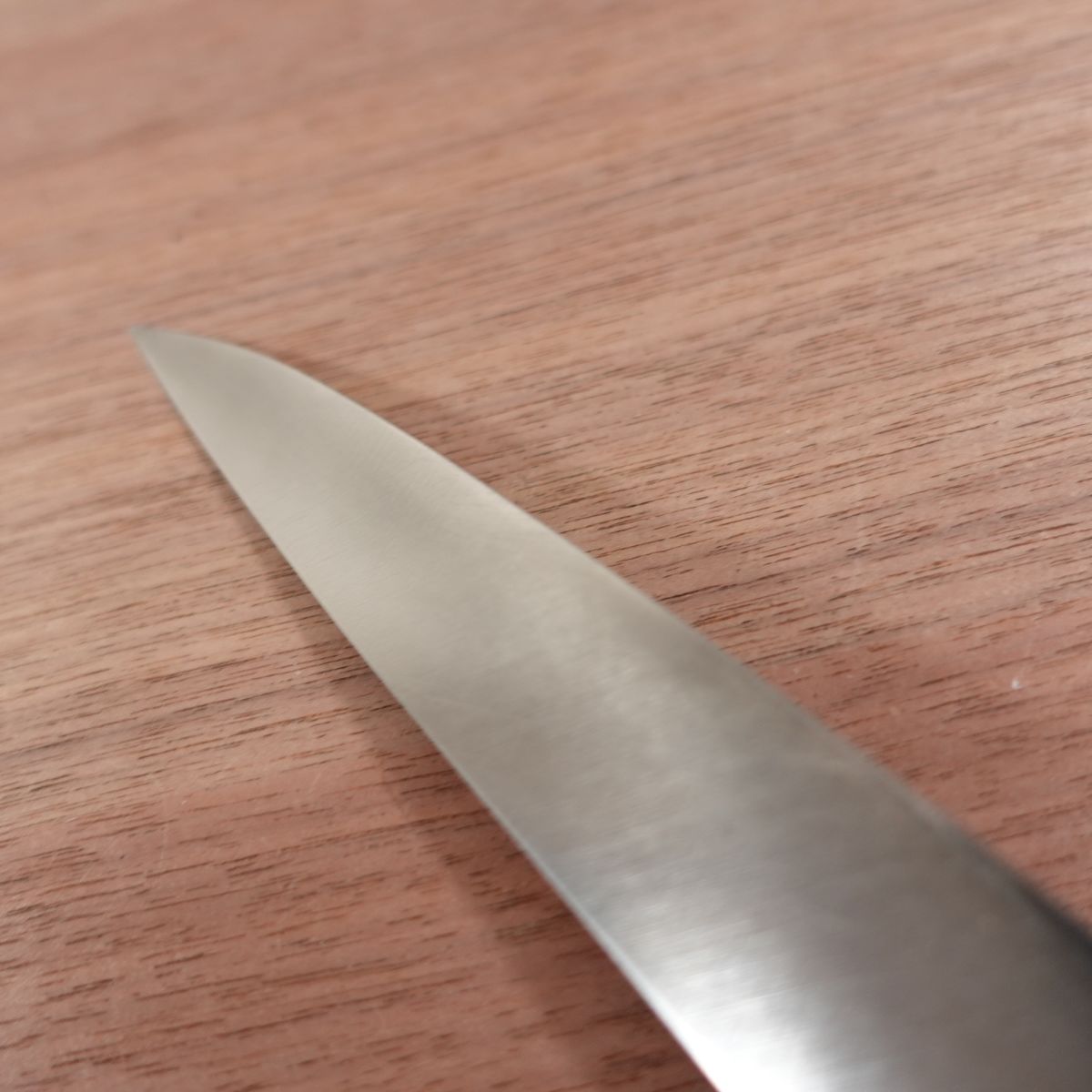 [HYPER REBORN] Tosa Toshiteru Yanagiba Knife, Sharpened, Black Oxide Finish, Sashimi Knife, Gold, 210mm