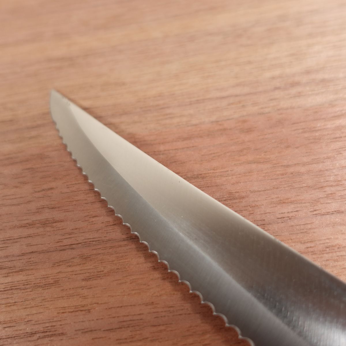 Japan Sword Bread Knife, Serrated Edge, Ham Slicer, Stainless Steel, Unique Handle, 165mm