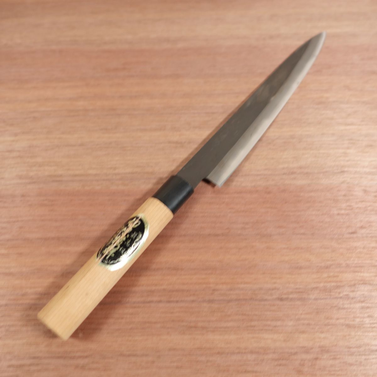 Yushun Yanagiba Knife, Sharpened, Double Bevel, Kurouchi Finish, Thin Blade, Sashimi Knife, Excellent Condition, 220mm