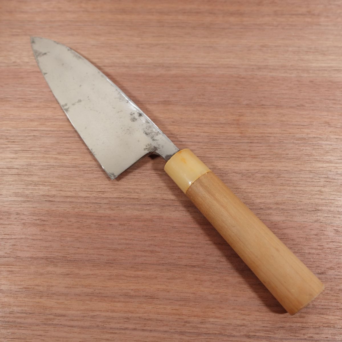 Sakai Ichimonji Hisagiku Large Deba Knife, Sharpened, White Water Buffalo Handle, Made by Hisagiku, 215mm