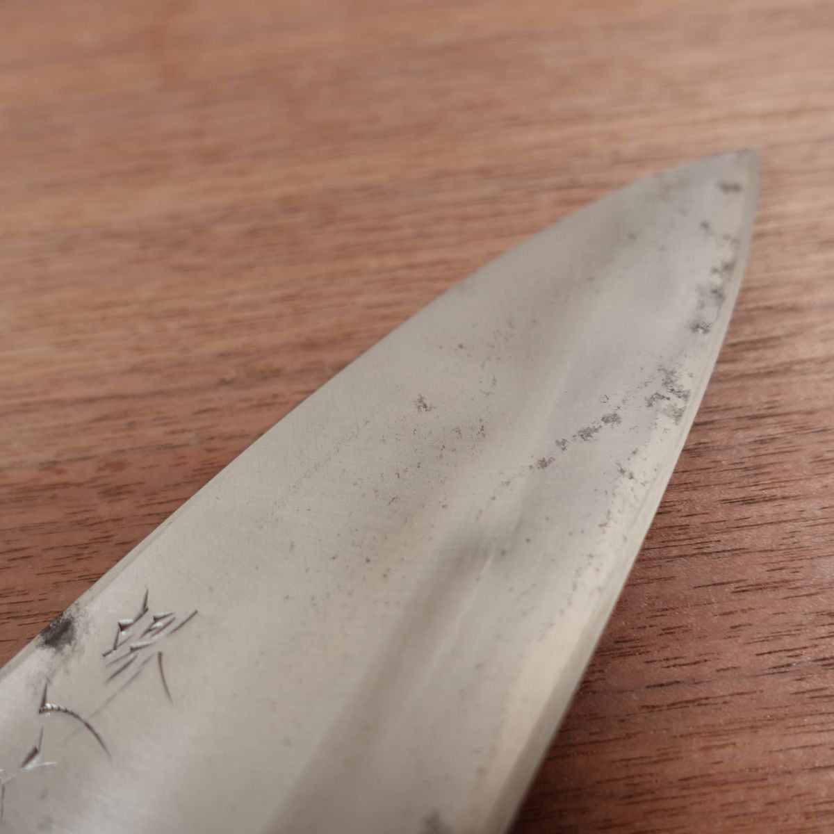 Sakai Ichimonji Hisagiku Large Deba Knife, Sharpened, White Water Buffalo Handle, Made by Hisagiku, 215mm