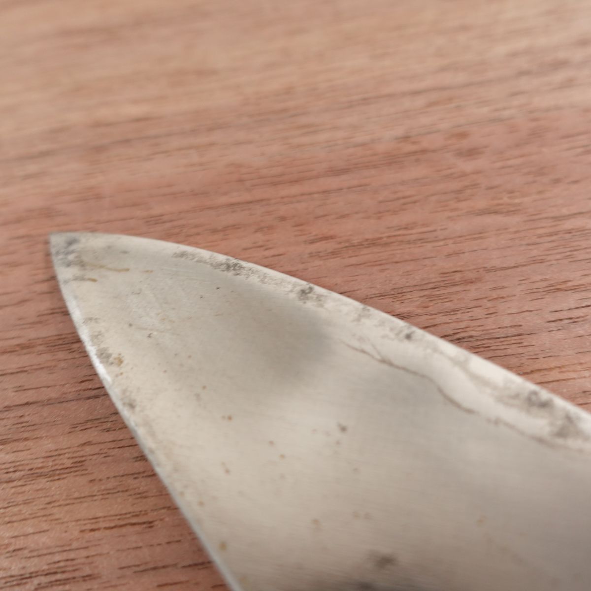 Couteau Seki Magoroku Deba, aiguisé, Ume, acier au carbone, biseau unique, 155 mm