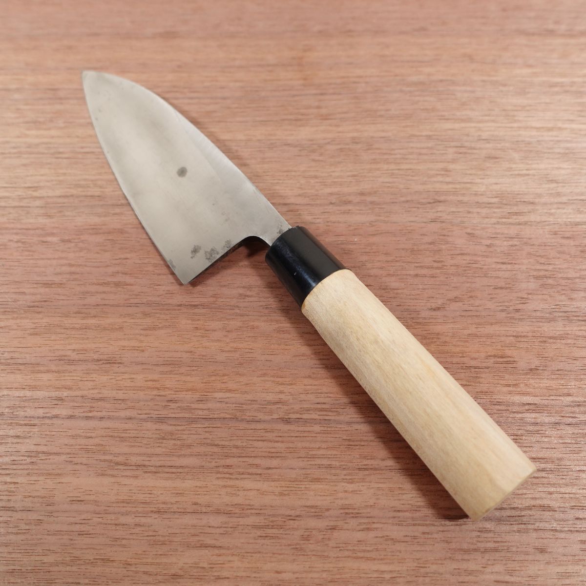 Couteau Deba Kanesada, affûté, petit Ko-Deba, peu utilisé, 140mm