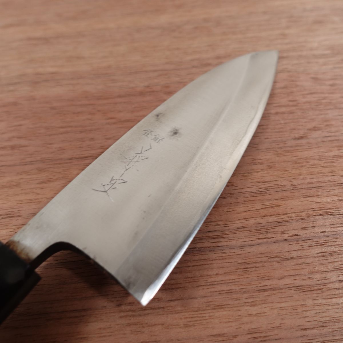 Couteau Deba Kanesada, affûté, petit Ko-Deba, peu utilisé, 140mm