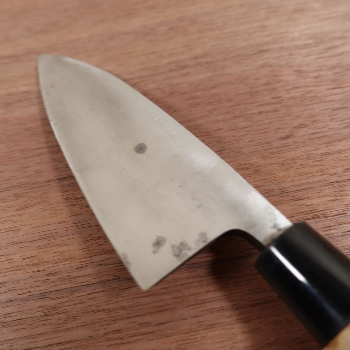 Couteau Deba Kanesada, affûté, petit Ko-Deba, peu utilisé, 140mm