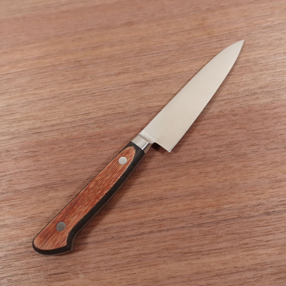 Couteau Petty Sakai Toji, aiguisé, couteau à fruits, découpe décorative, acier inoxydable, n° 888, article stocké non utilisé, 130 mm