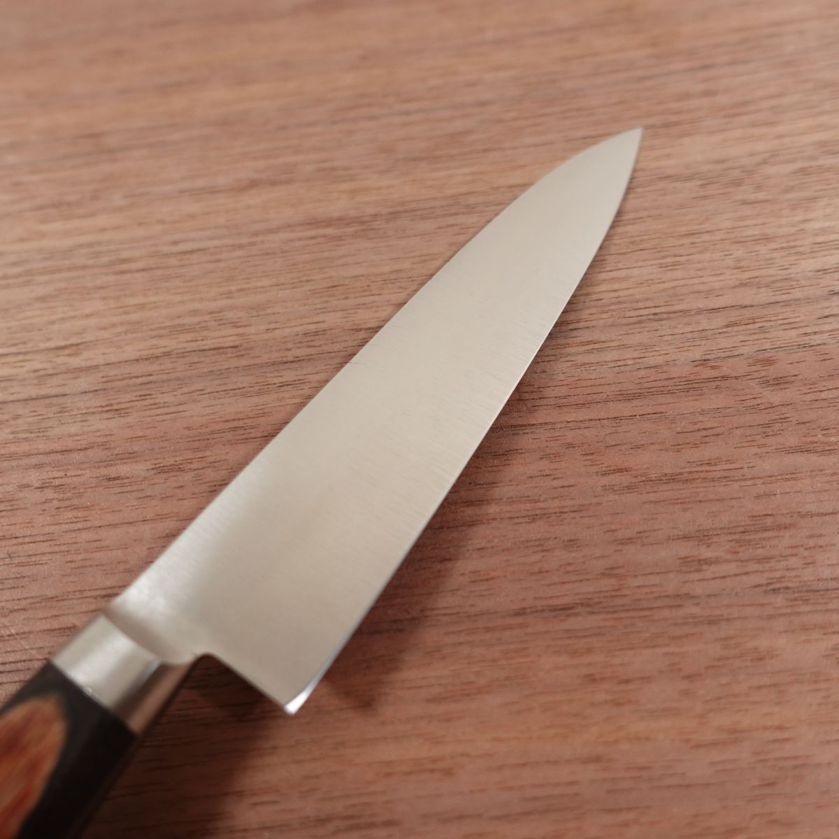 Couteau Petty Sakai Toji, aiguisé, couteau à fruits, découpe décorative, acier inoxydable, n° 888, article stocké non utilisé, 130 mm